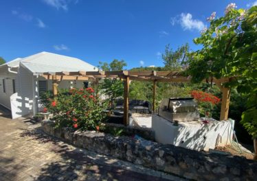 Citron Vert located in the Terres Basses Saint Martin West Indies style house with 4 Bedroom 4 baths just 10 minutes from the beach of Plum Bay