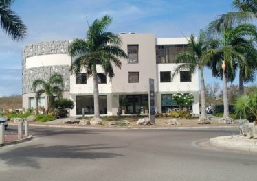 Commercial Building for Rent, Cupecoy, Real Estate St. Maarten, SXM